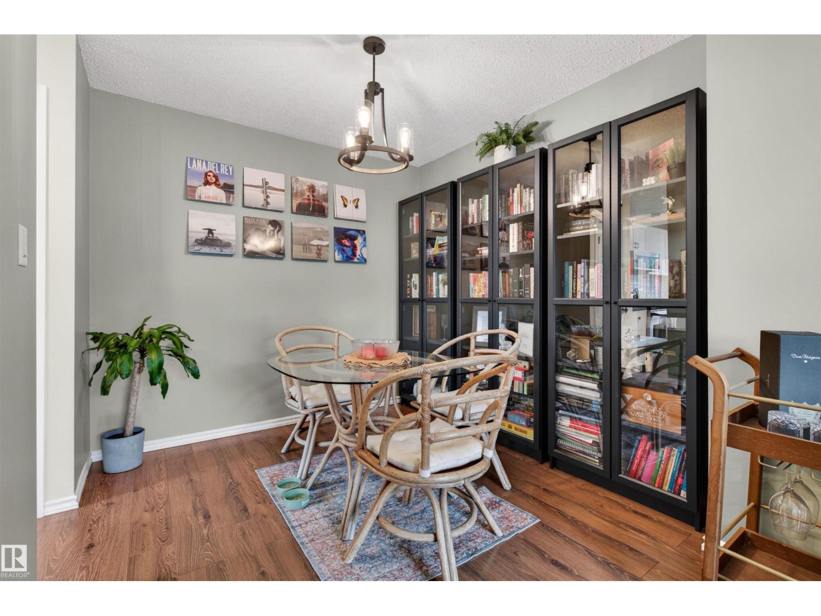 13275 47 ST NW - 8