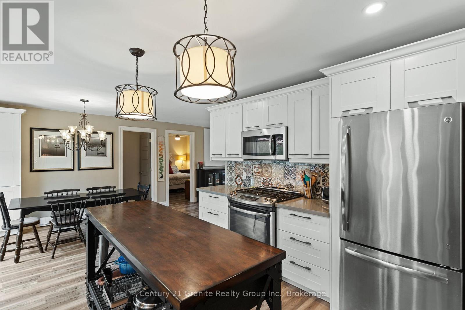 1063 TIFFANY LANE - 11