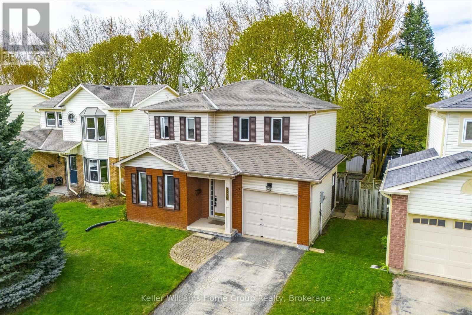 653 HOLMAN CRESCENT - 1