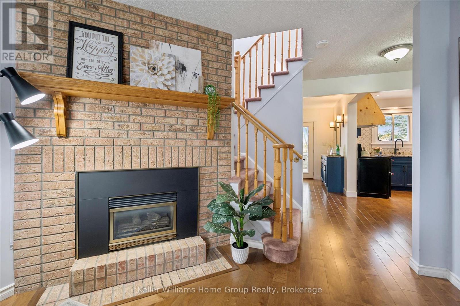 653 HOLMAN CRESCENT - 11