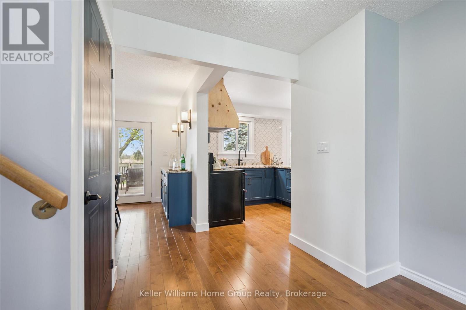 653 HOLMAN CRESCENT - 12