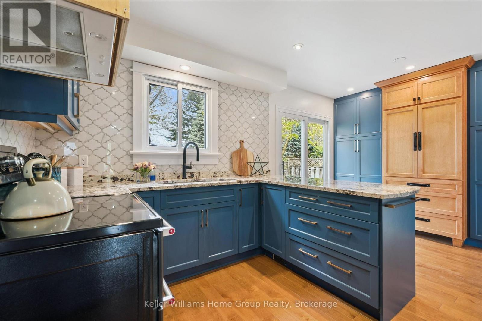 653 HOLMAN CRESCENT - 13