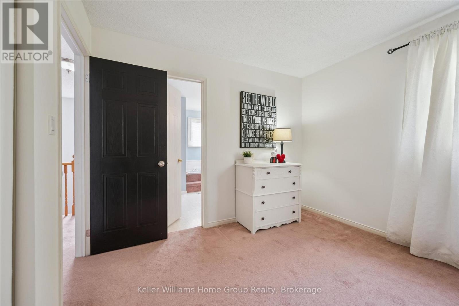 653 HOLMAN CRESCENT - 34