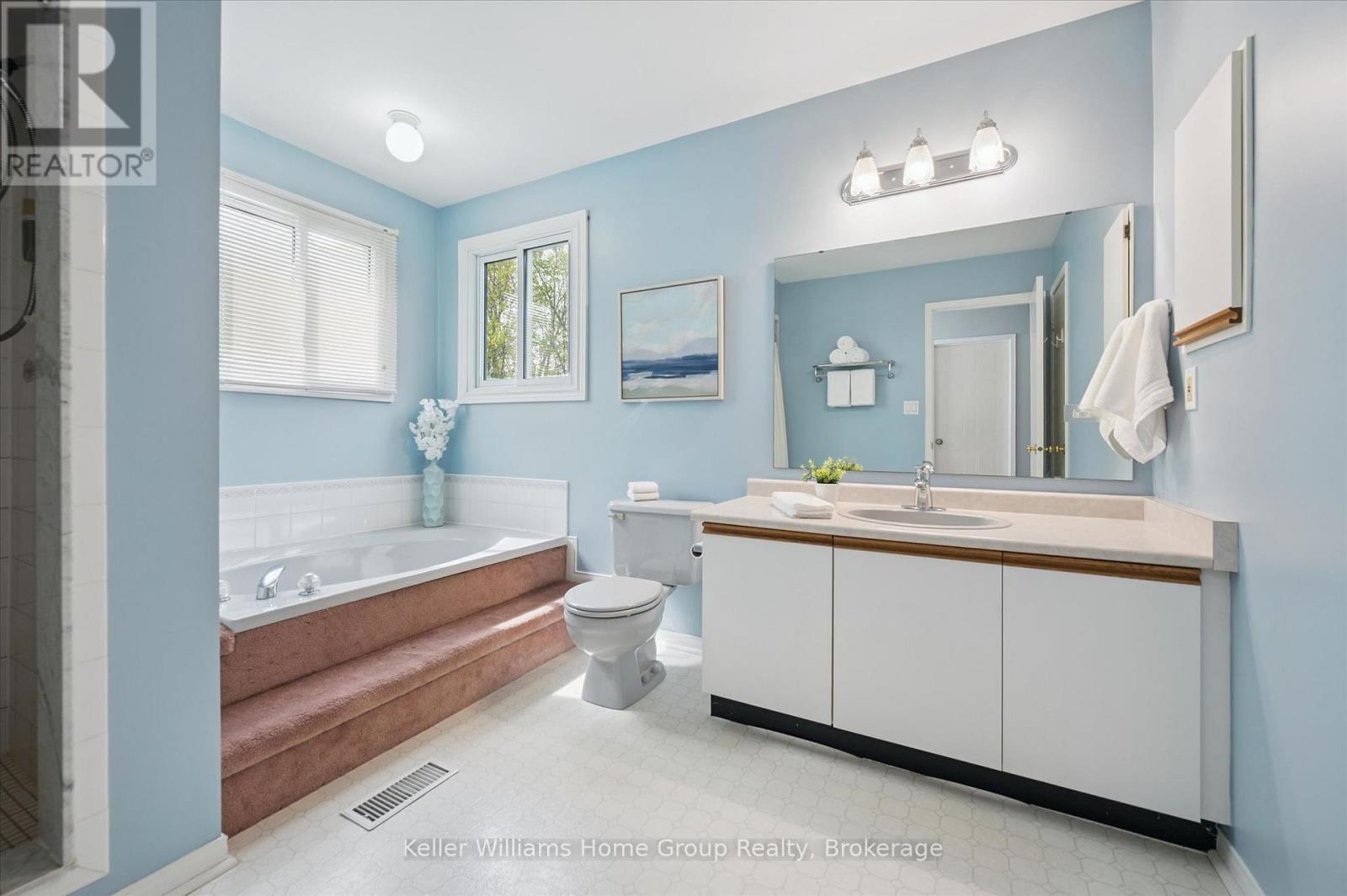 653 HOLMAN CRESCENT - 35