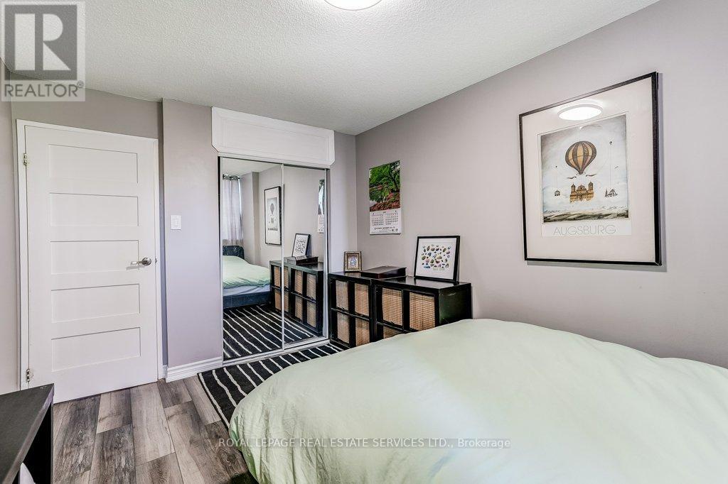 #402 3590 KANEFF CRESCENT - 25
