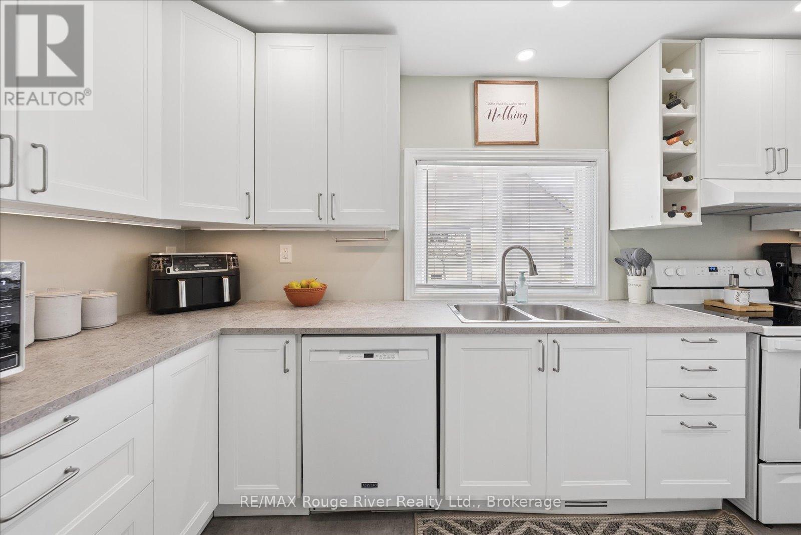 542 O'CONNELL ROAD - 12