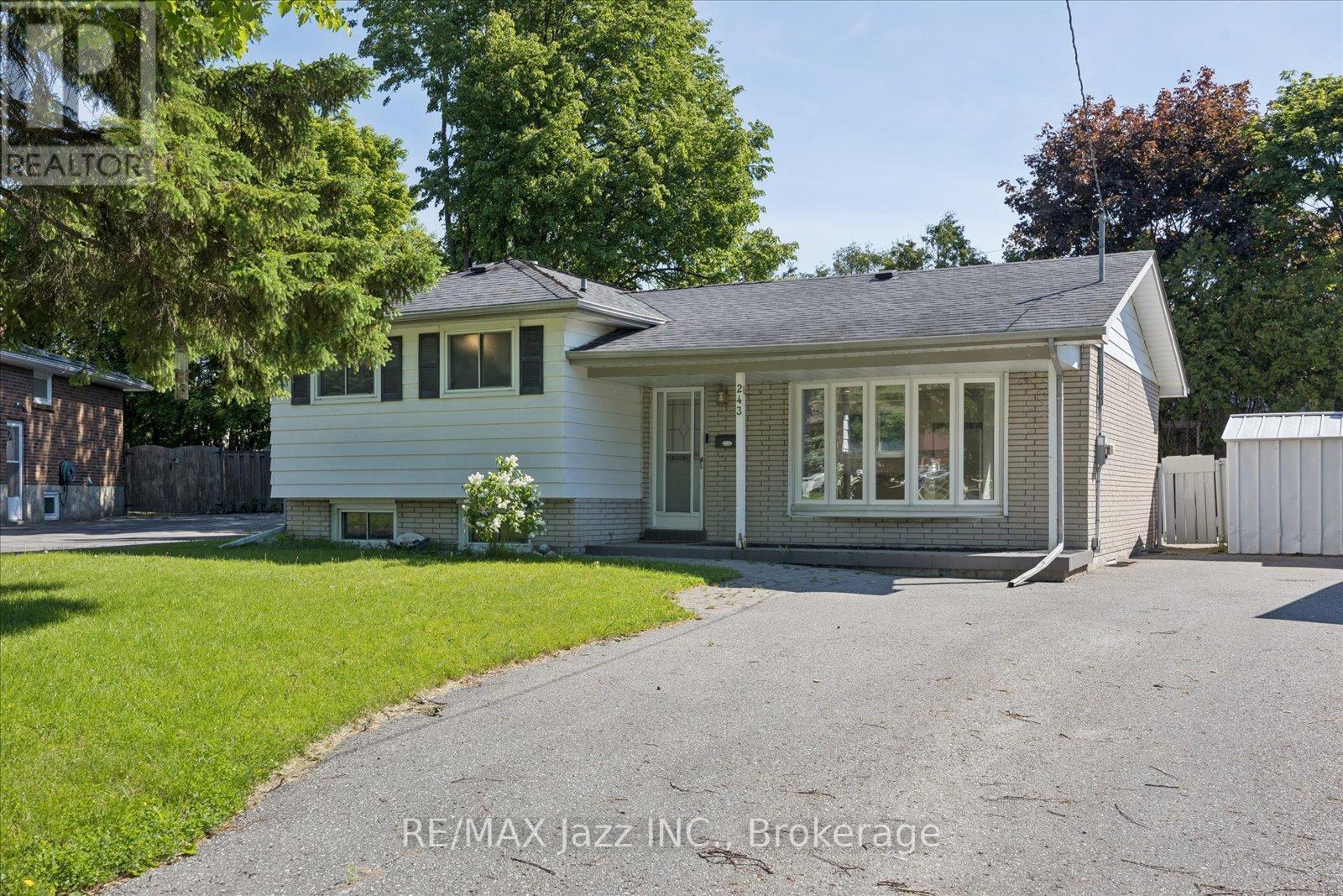 243 ACADIA DRIVE - 1