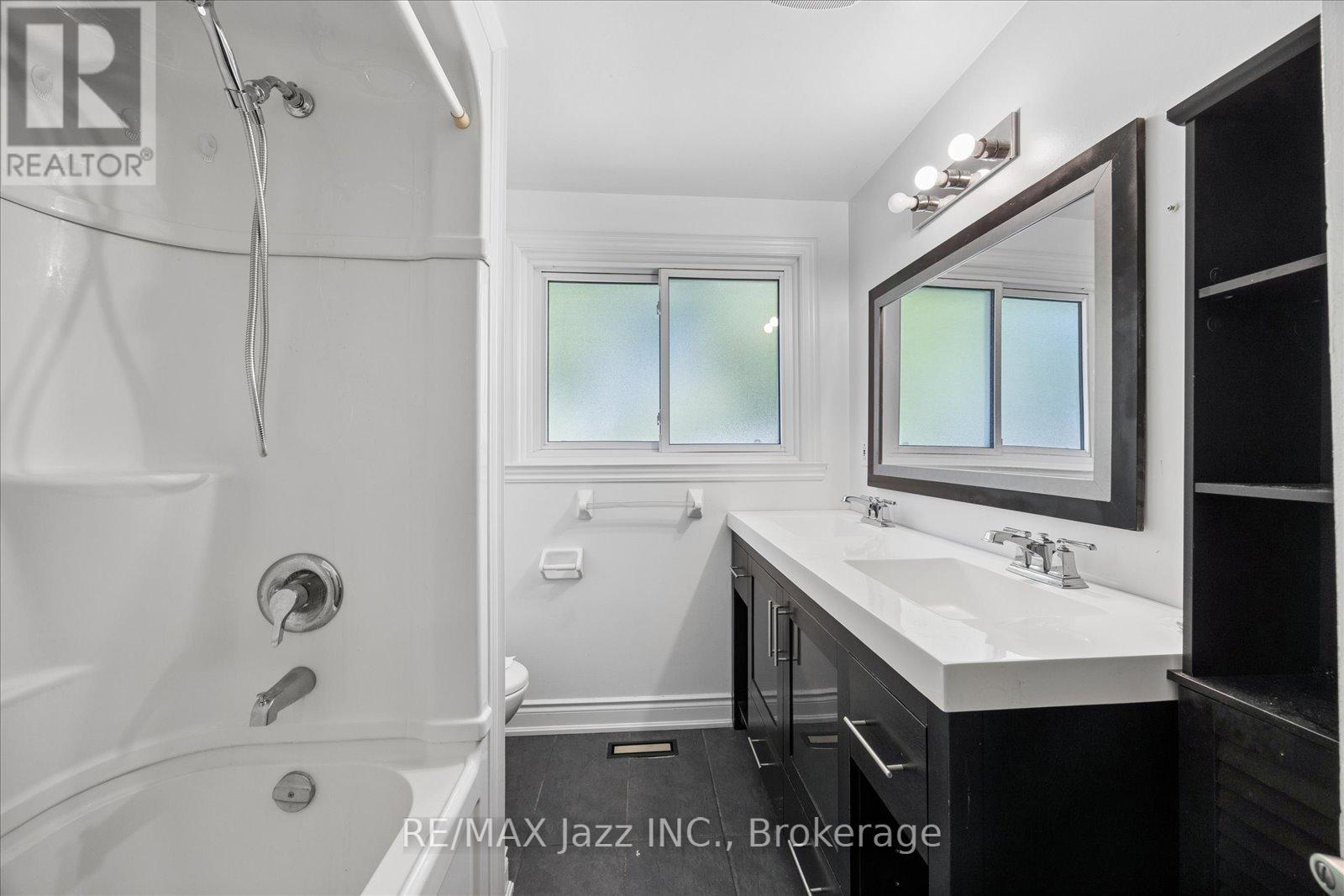 243 ACADIA DRIVE - 9
