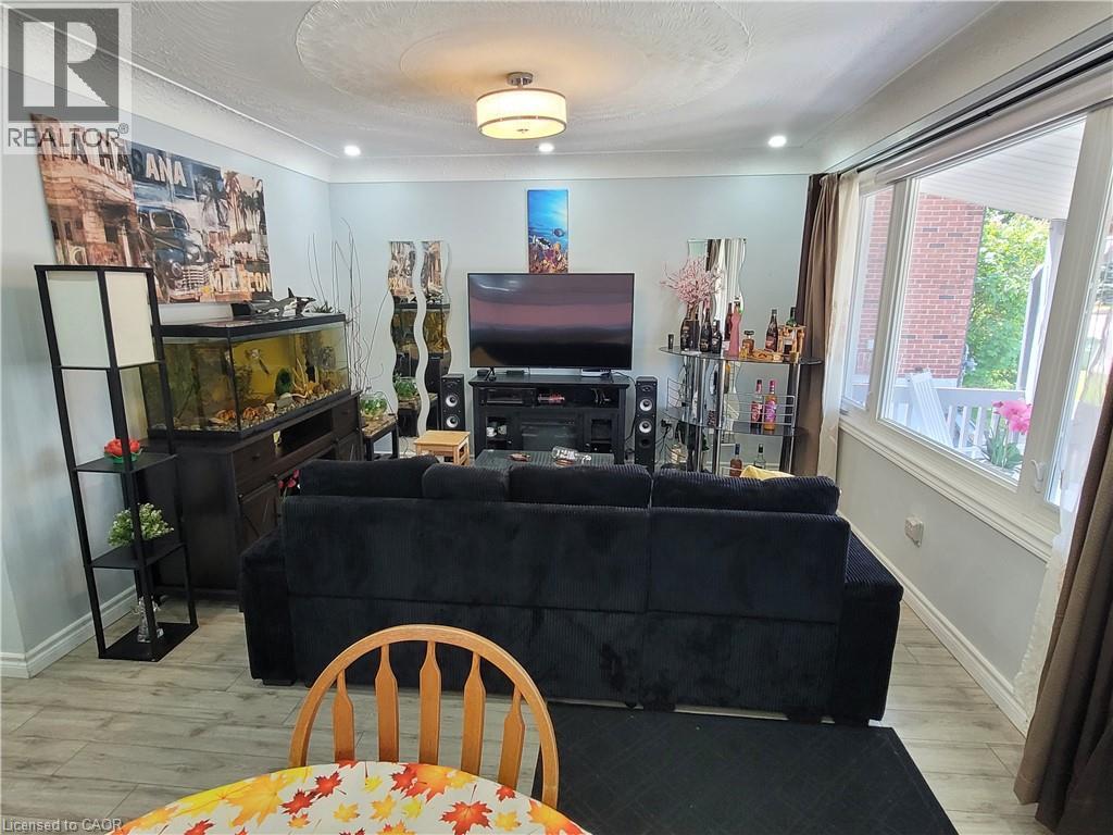 239 WEST 18TH Street - 11