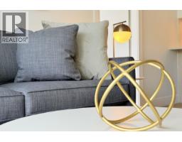 2-bdrm 423 6th Street, West Vancouver, BC V7T0A1 Photo 6