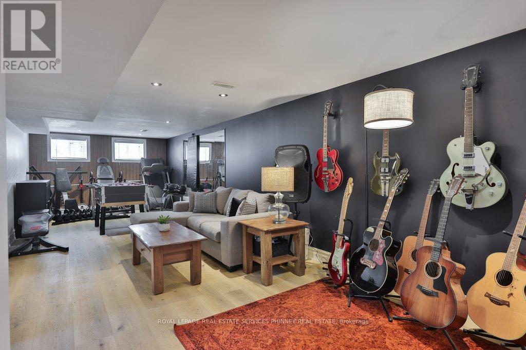 5188 MEADOWHILL ROAD - 24