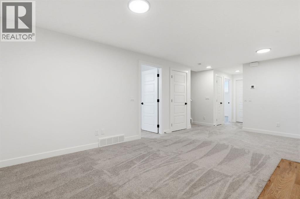 731 Langley Terrace SE - 40