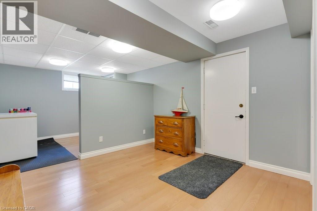 #6 458 BEECHWOOD Place - 36