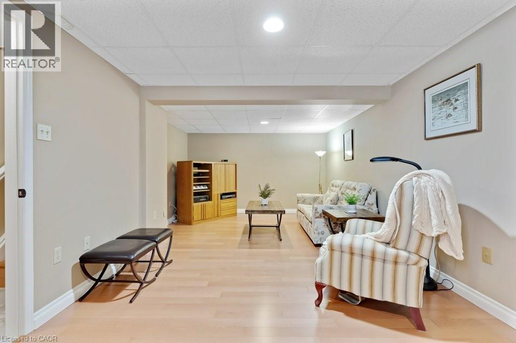 #6 458 BEECHWOOD Place - 33