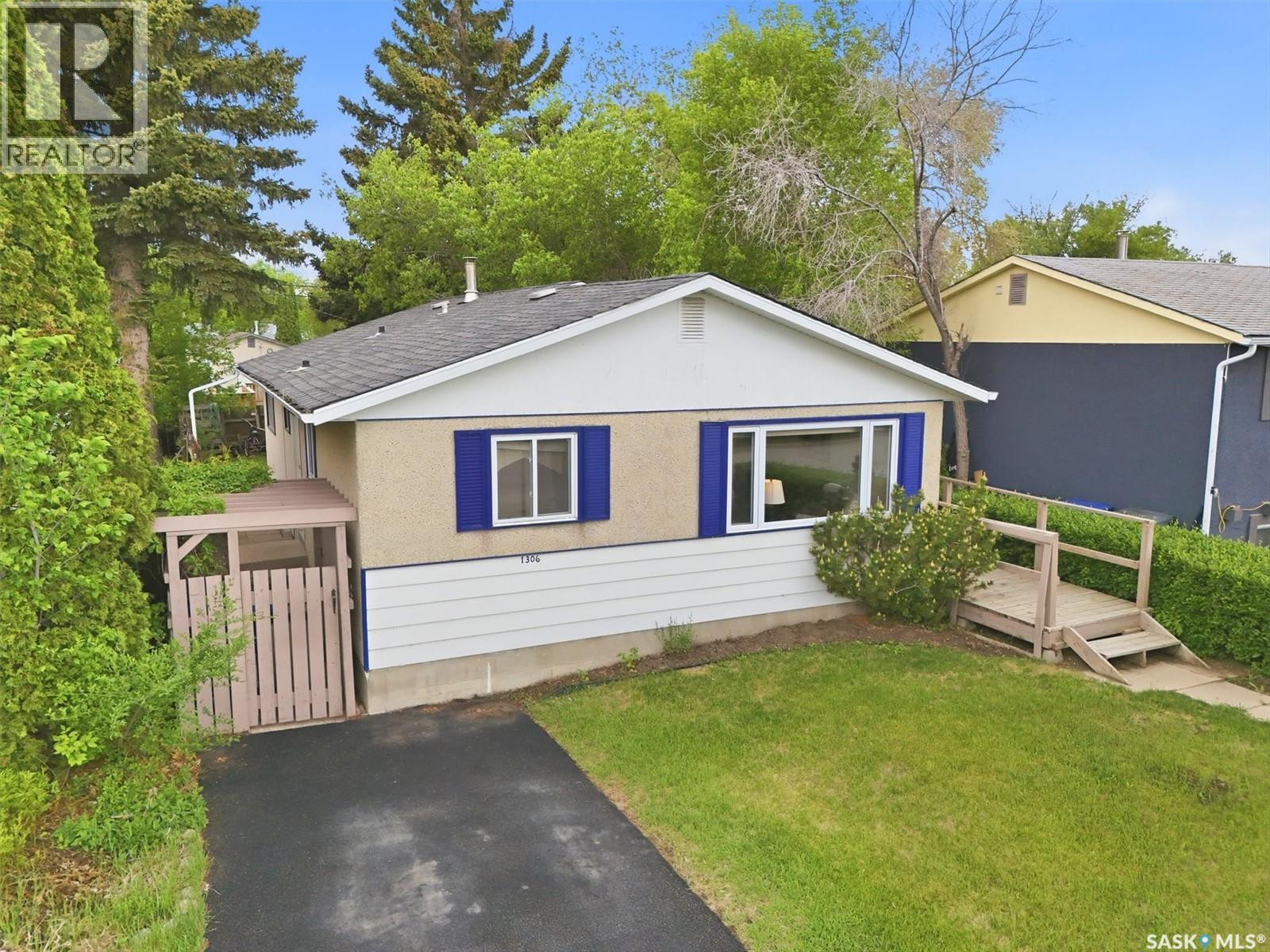 1306 Egbert AVENUE - 49