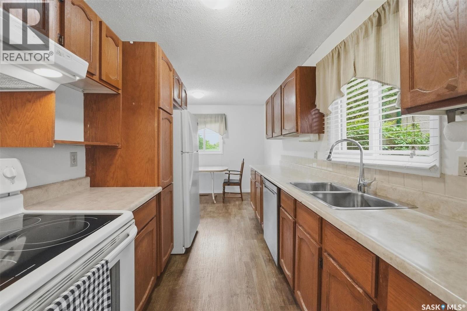 1306 Egbert AVENUE - 8