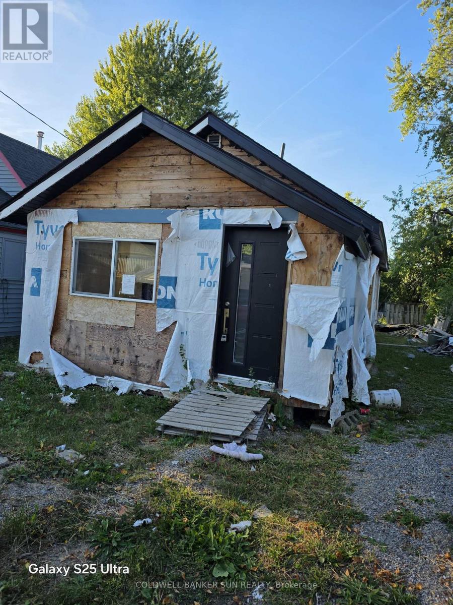 16 MACCABEE AVENUE - 1