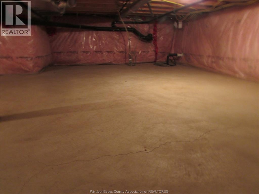 89 Oak STREET East - 22