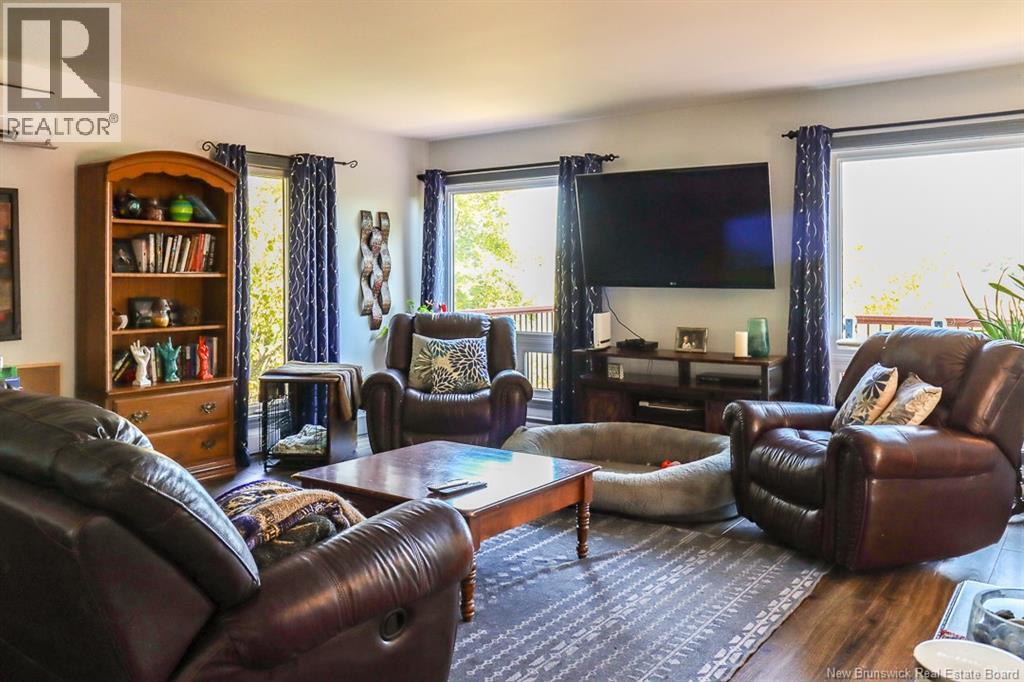 45 Stock Farm Road - 34