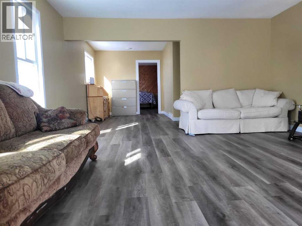 225074 Highway 583 - 11
