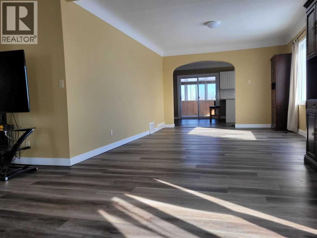 225074 Highway 583 — photo 10