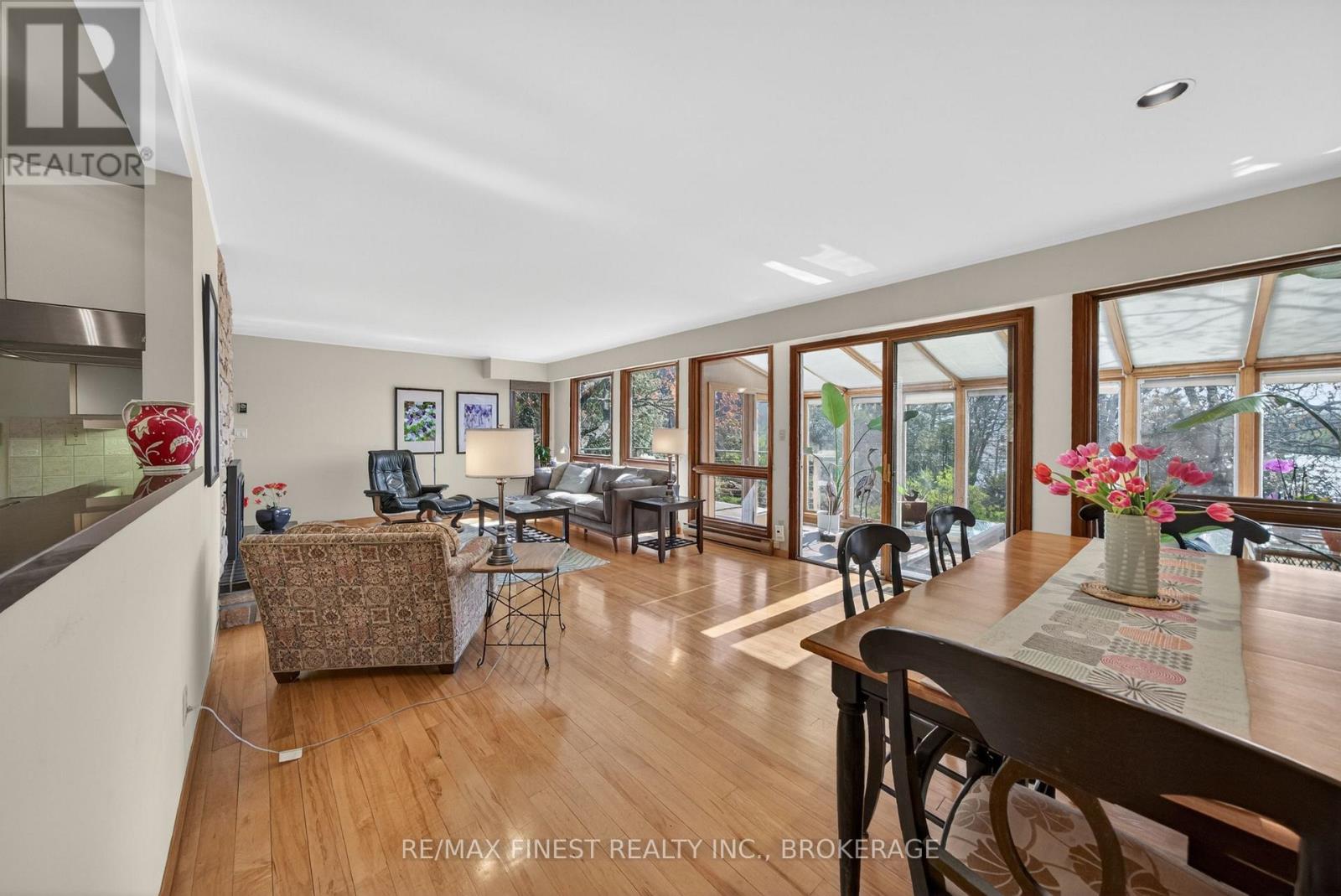 10 WARBLER LANE - 21