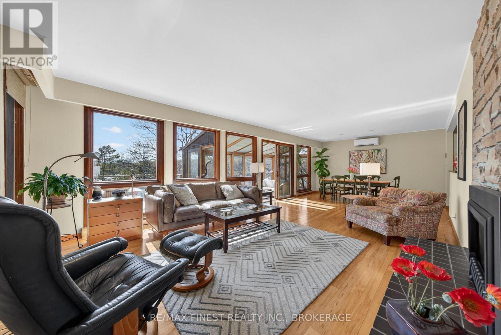 10 WARBLER LANE - 29