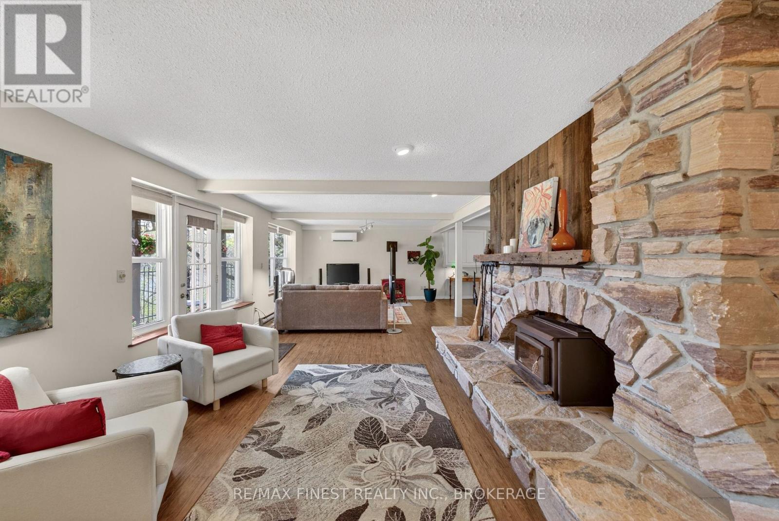 10 WARBLER LANE - 39
