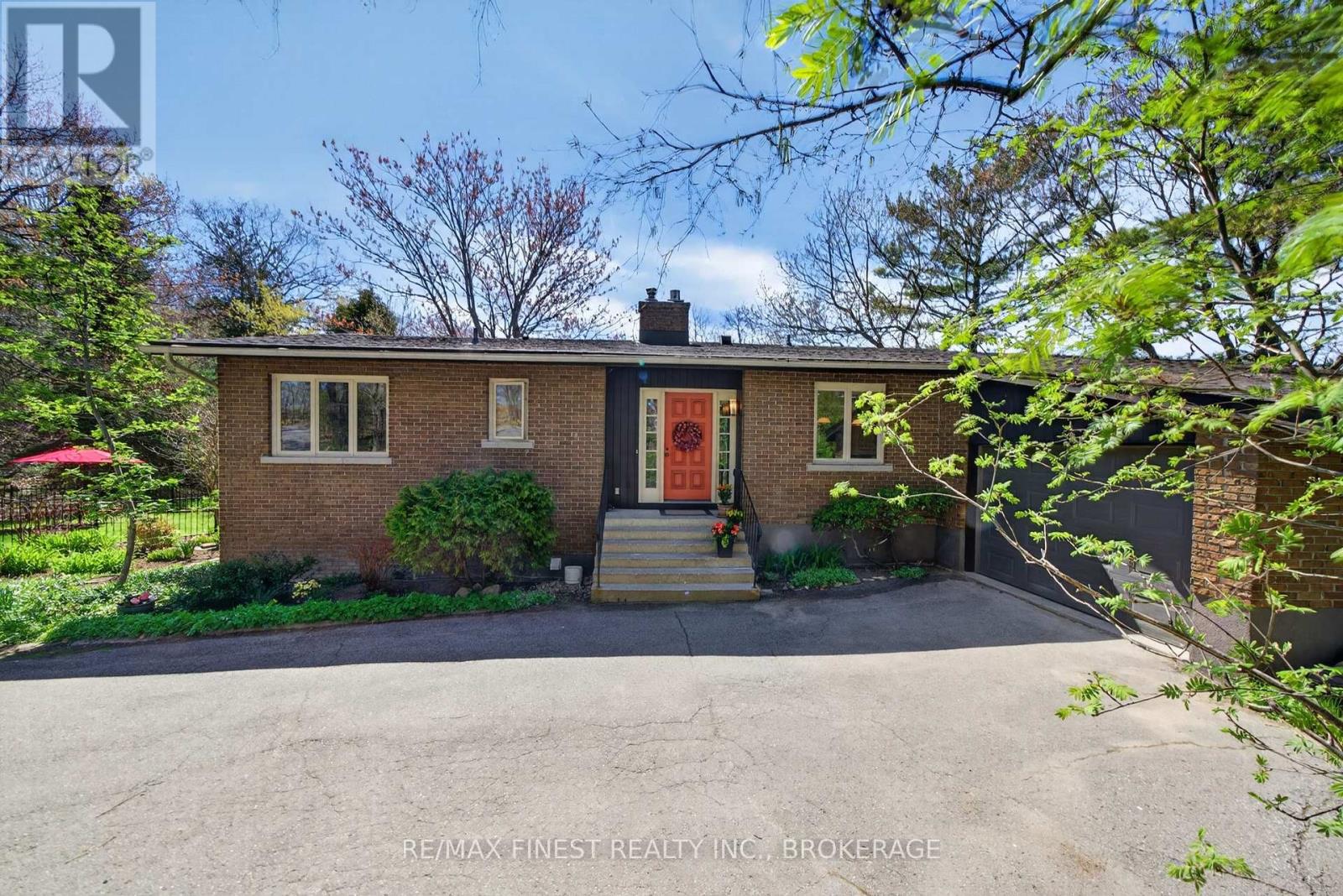 10 WARBLER LANE - 4