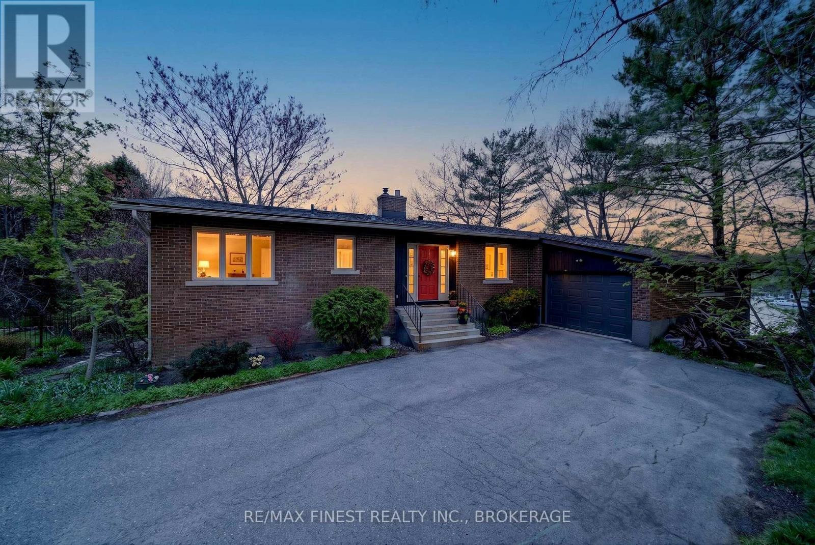 10 WARBLER LANE - 5