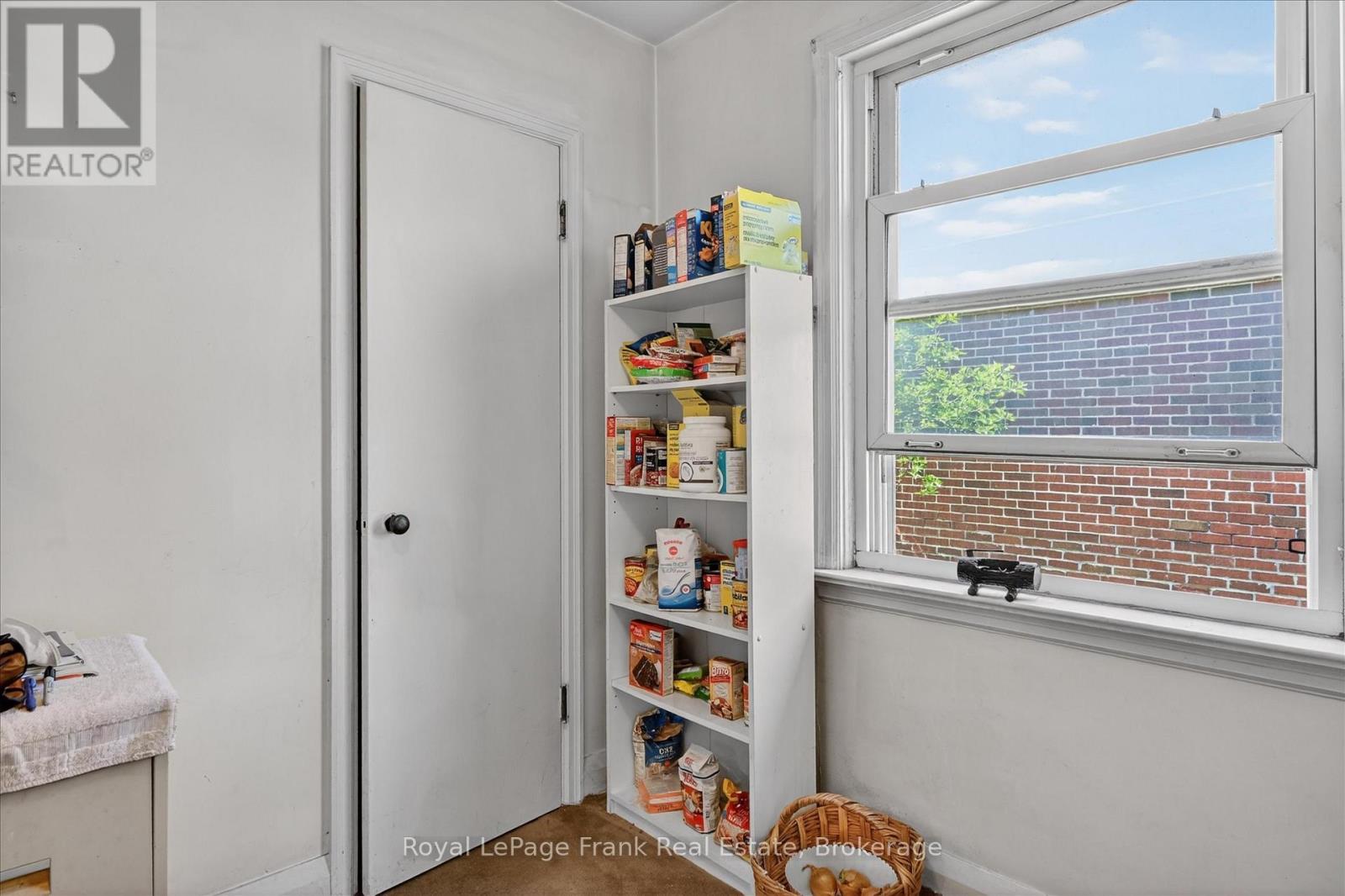 569 STEELE AVENUE - 17
