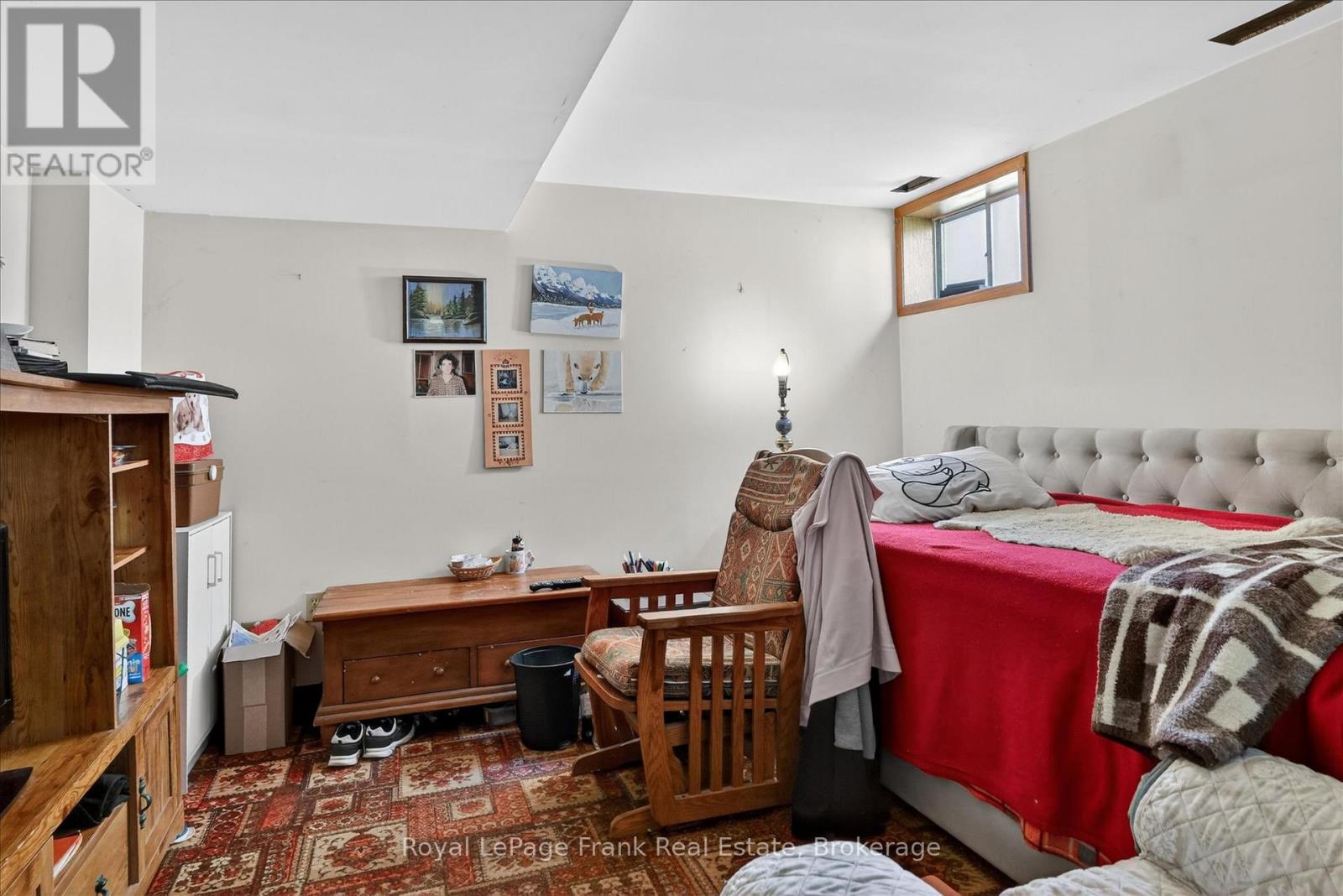 569 STEELE AVENUE - 18