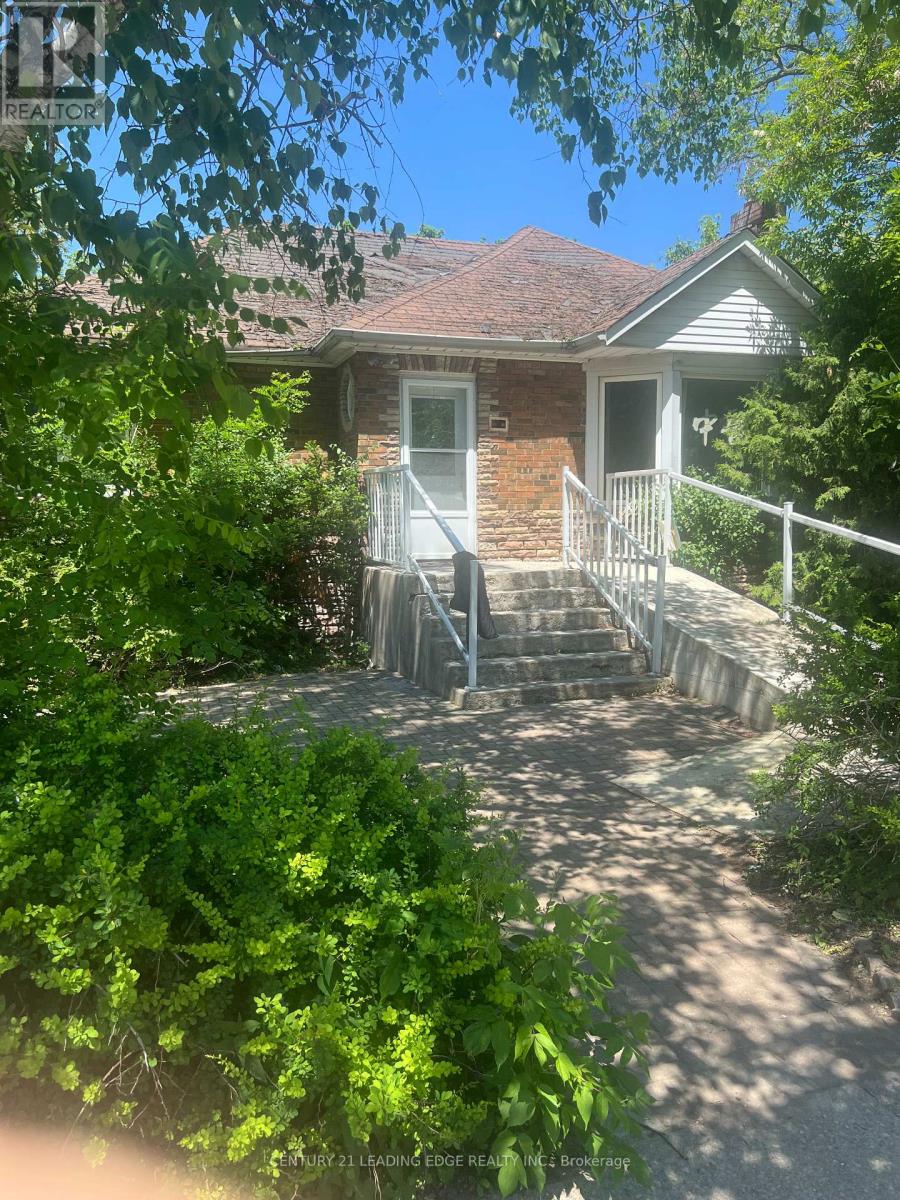 Listing photo of 230 FINCH AVENUE E