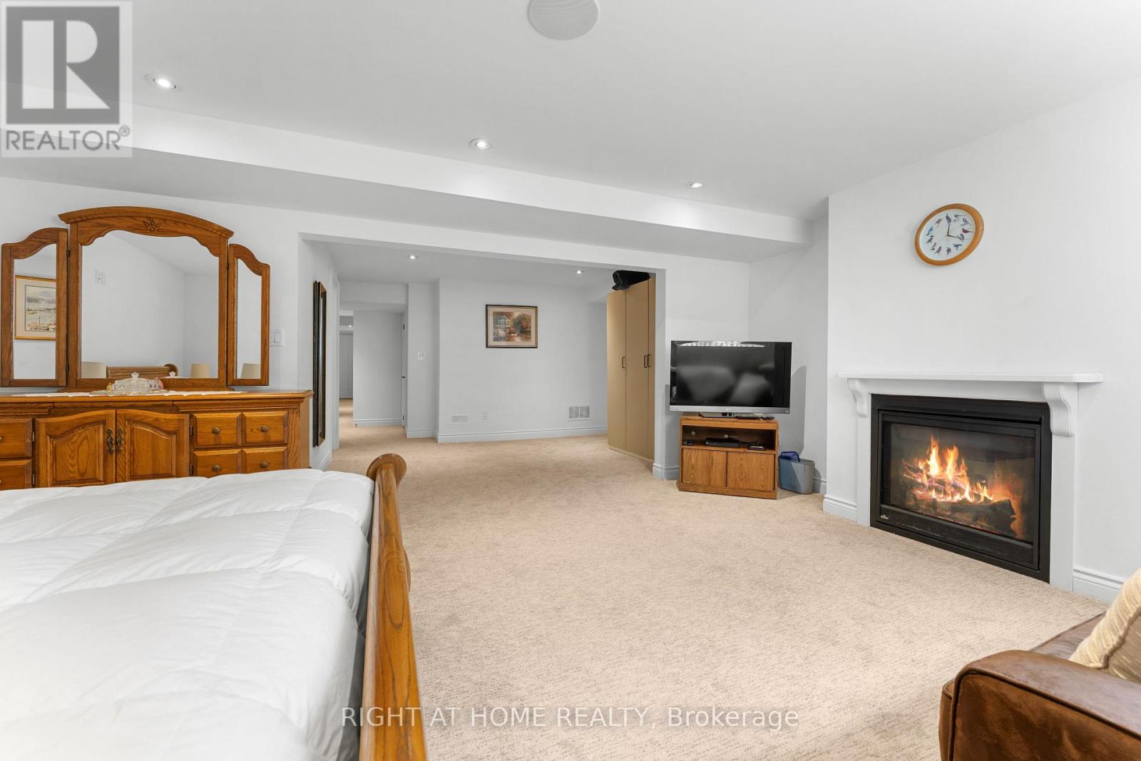 1068A SHAW DRIVE - 38