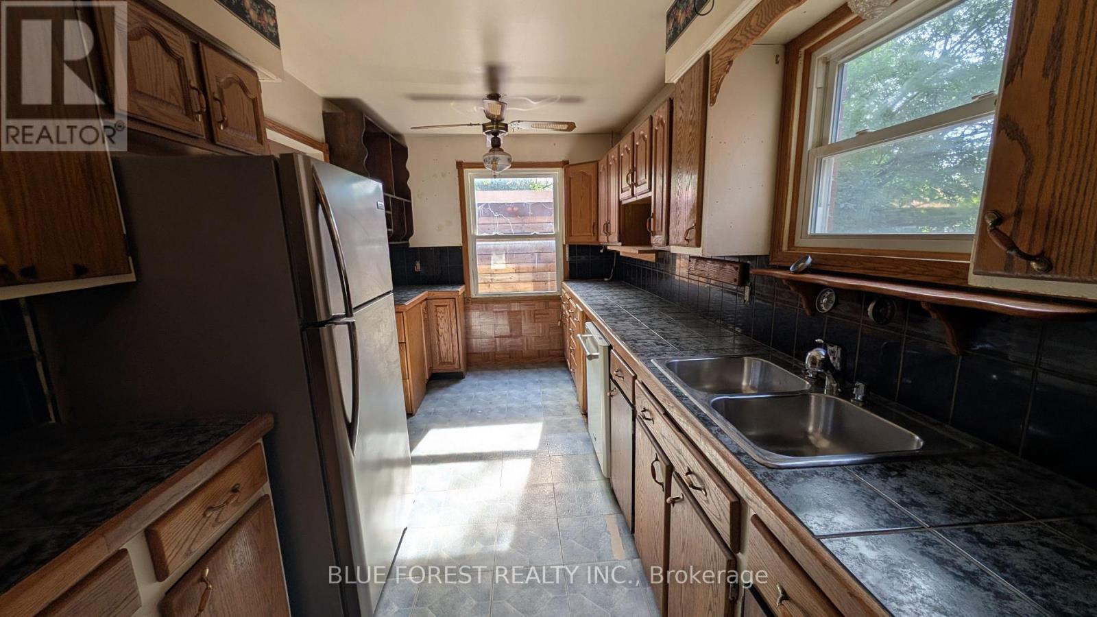 112 MARLBOROUGH AVENUE - 3