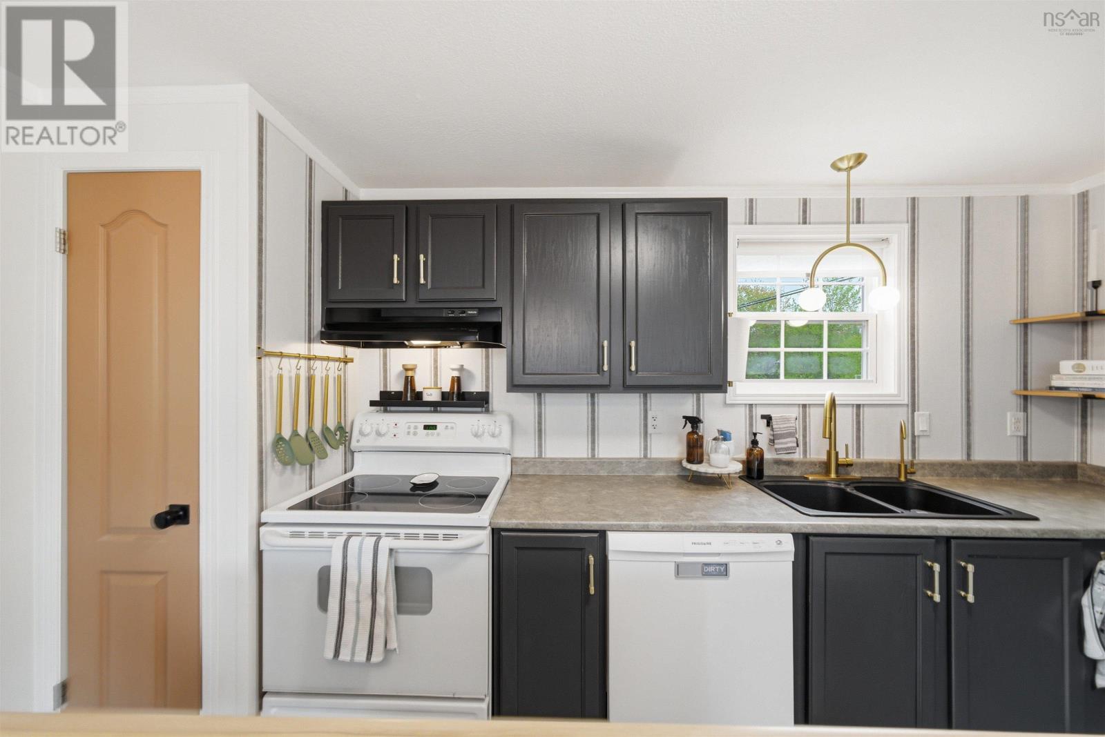 204 Circle Drive - 21