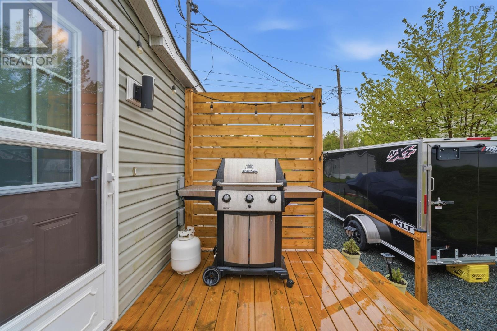 204 Circle Drive - Image 3