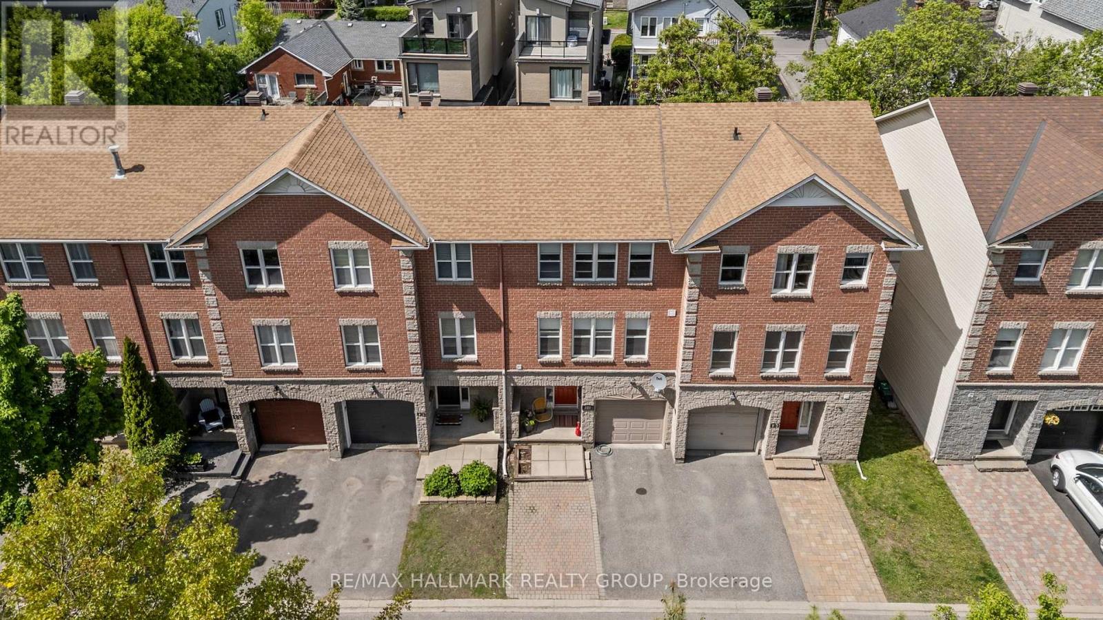 125 ARCOLA PRIVATE - 31
