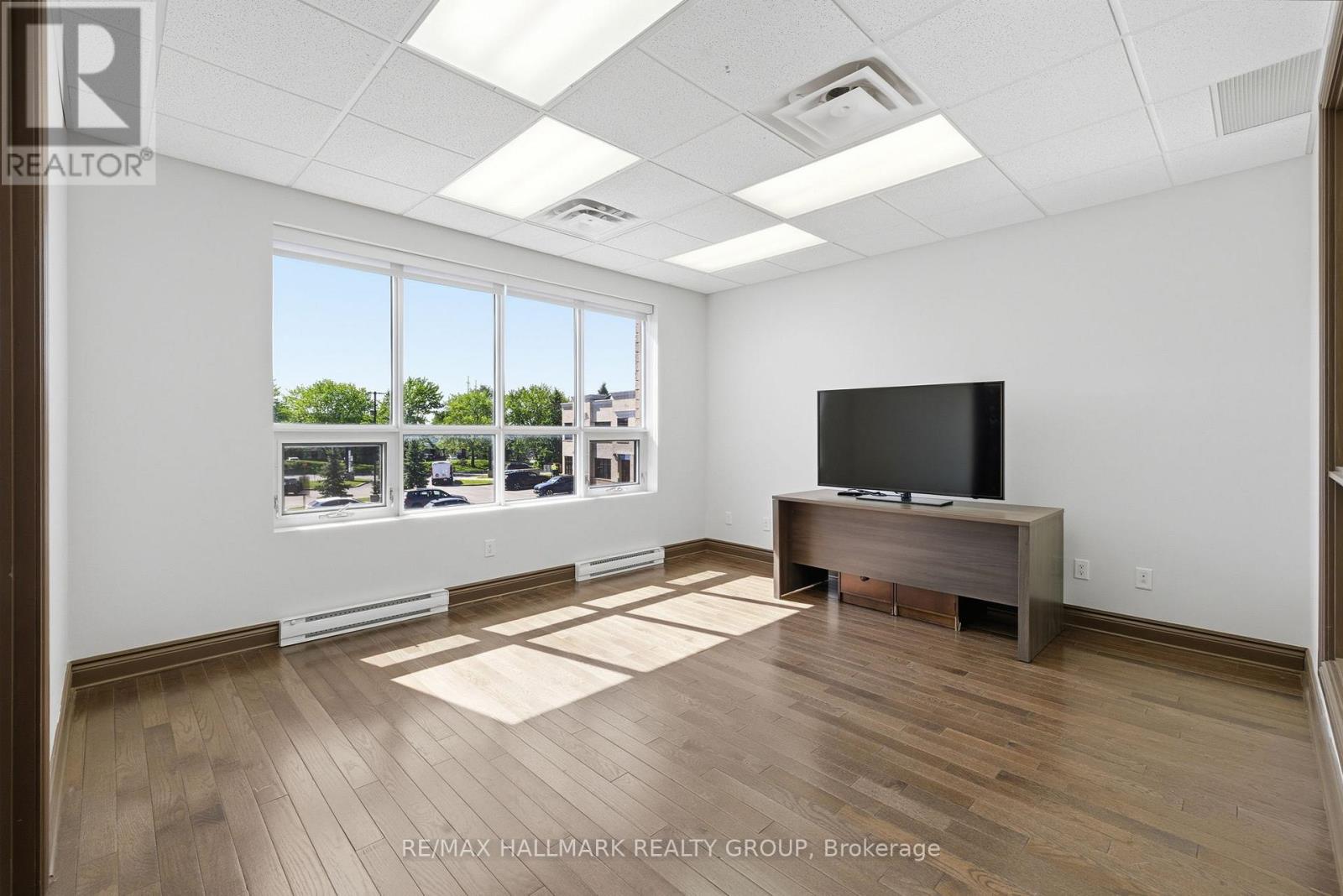 Office for Sale in Ottawa – B2 – 120 TERENCE MATTHEWS CRESCENT, Ottawa – MLS# X13235462 - Image 22