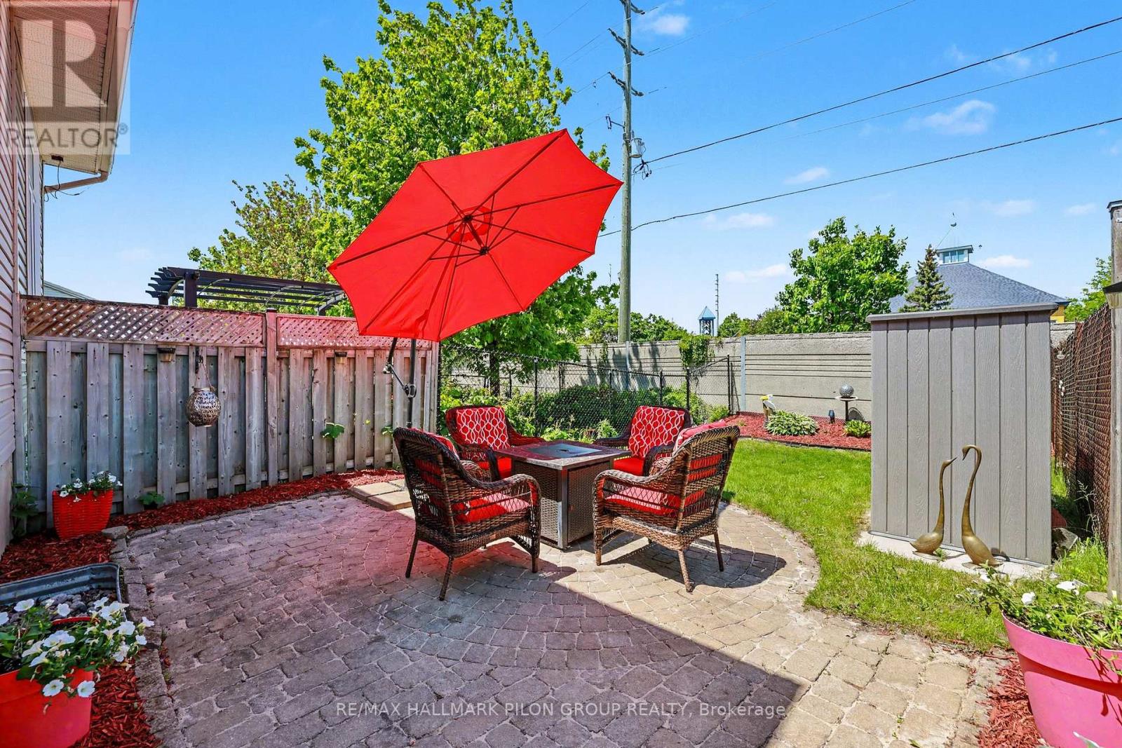 2 Bed, 2 Bath House for Sale in Ottawa – 1075 MARCHANT DRIVE, Ottawa – MLS# X13235556 - Image 2