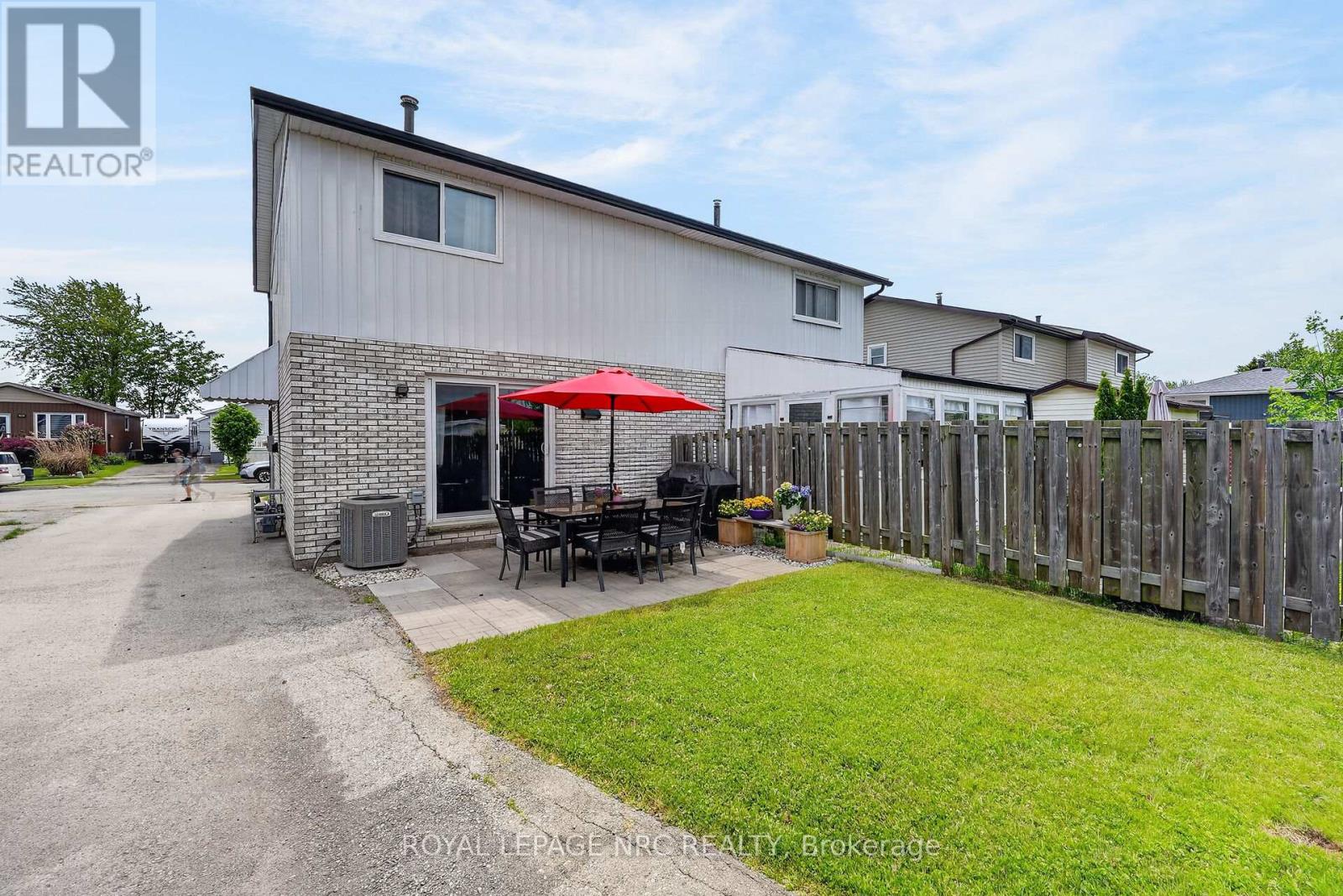 28 CHANTAL COURT - 18