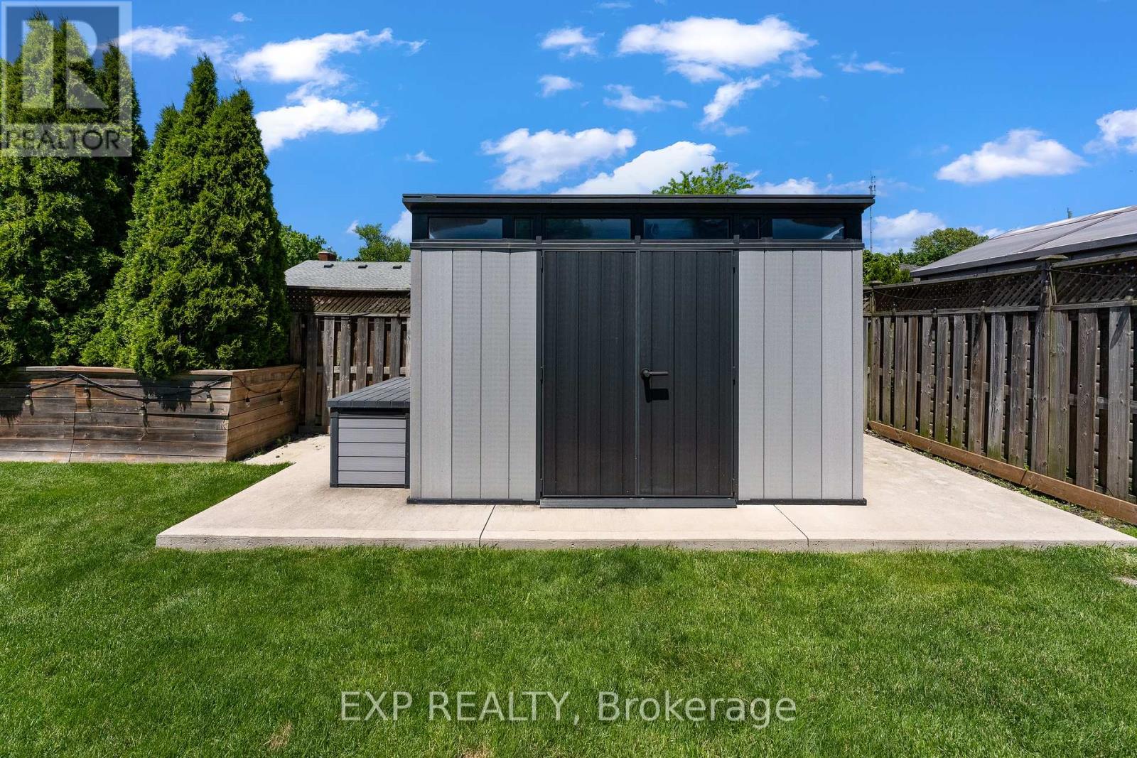 5 DUNRAVEN AVENUE - 42