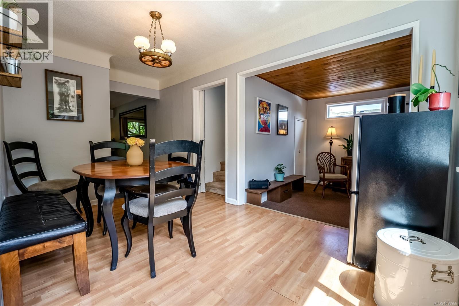  1663 Freeman Avenue, Saanich