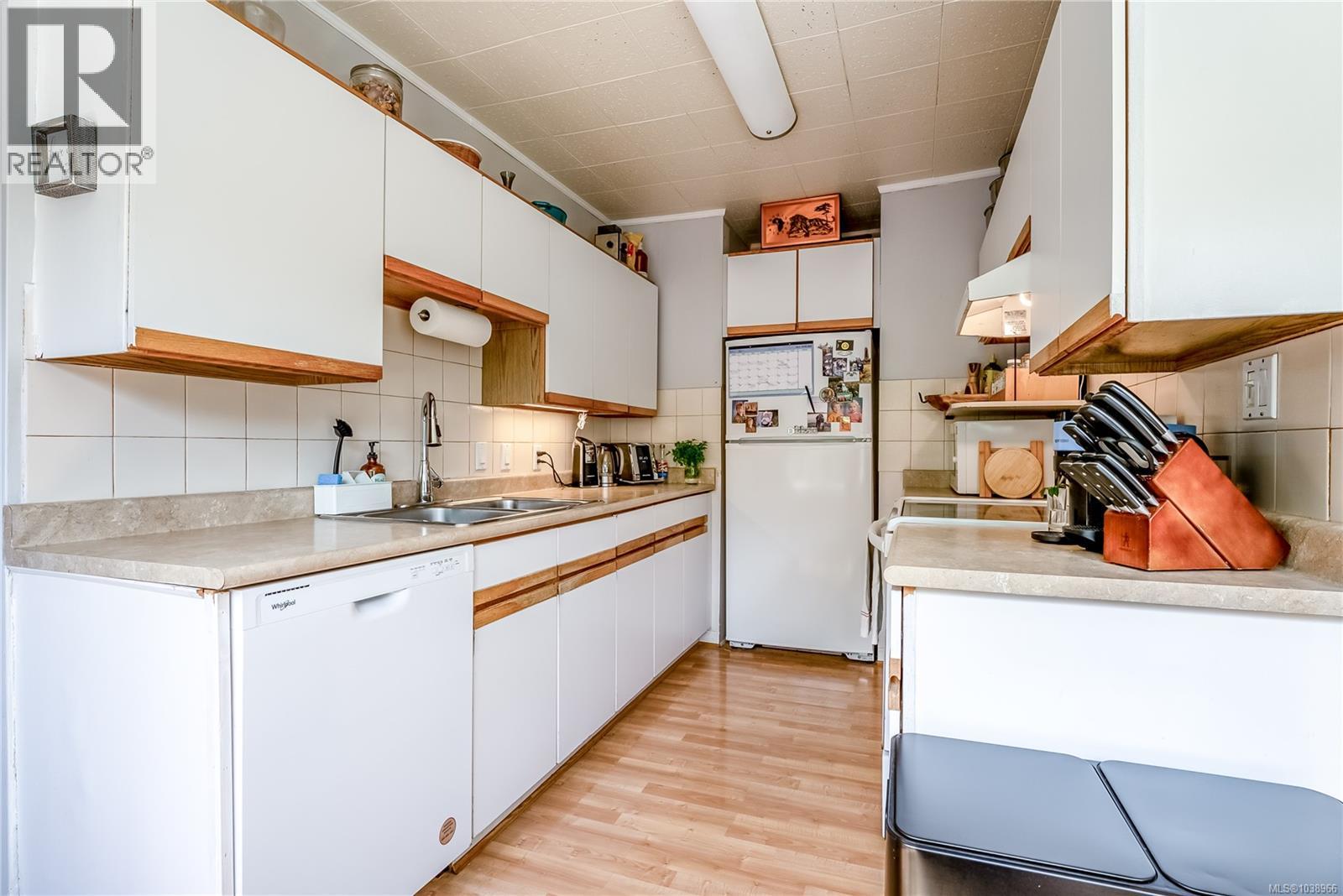  1663 Freeman Avenue, Saanich