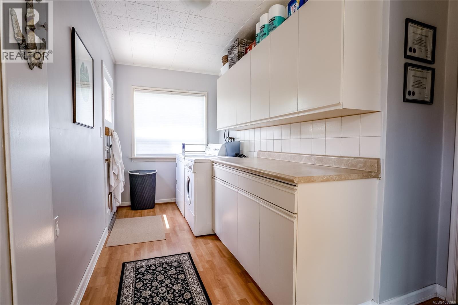  1663 Freeman Avenue, Saanich