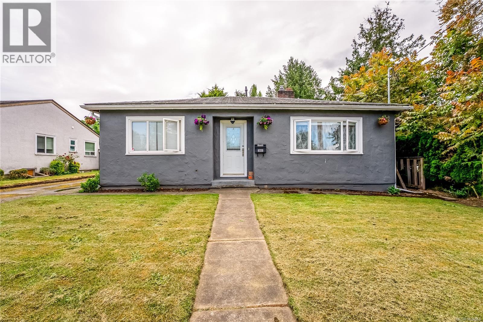  1661 Freeman Avenue, Saanich