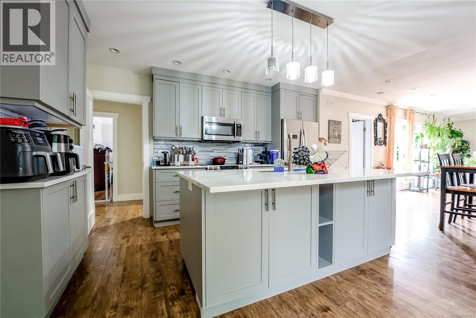  1661 Freeman Avenue, Saanich