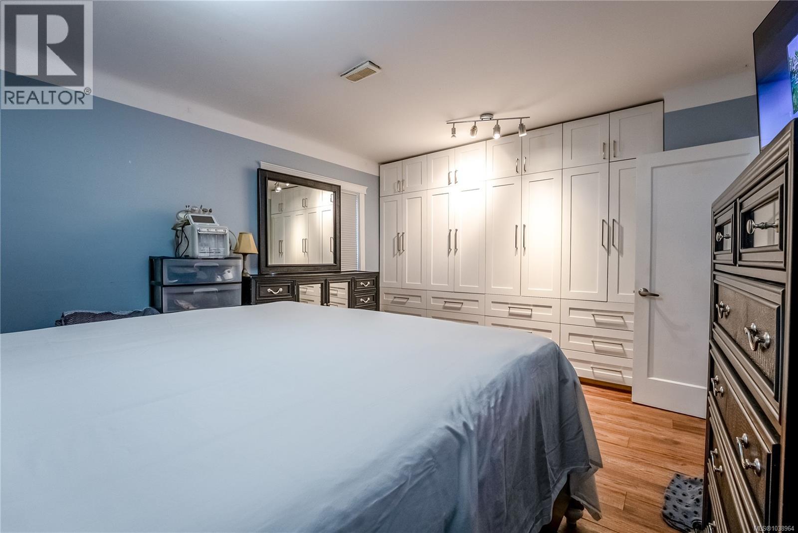  1661 Freeman Avenue, Saanich