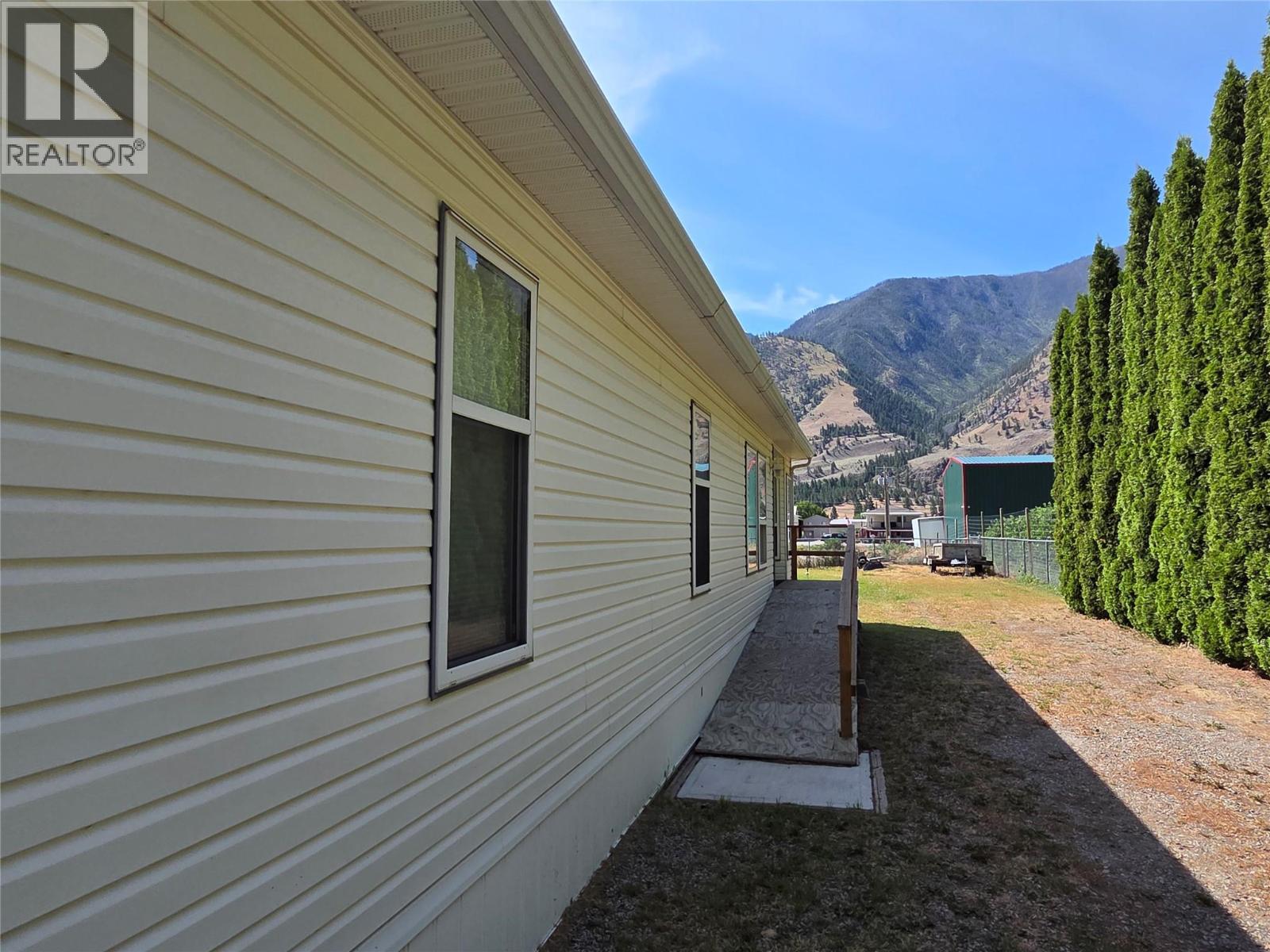 #12 622 Keremeos Bypass Road - 24