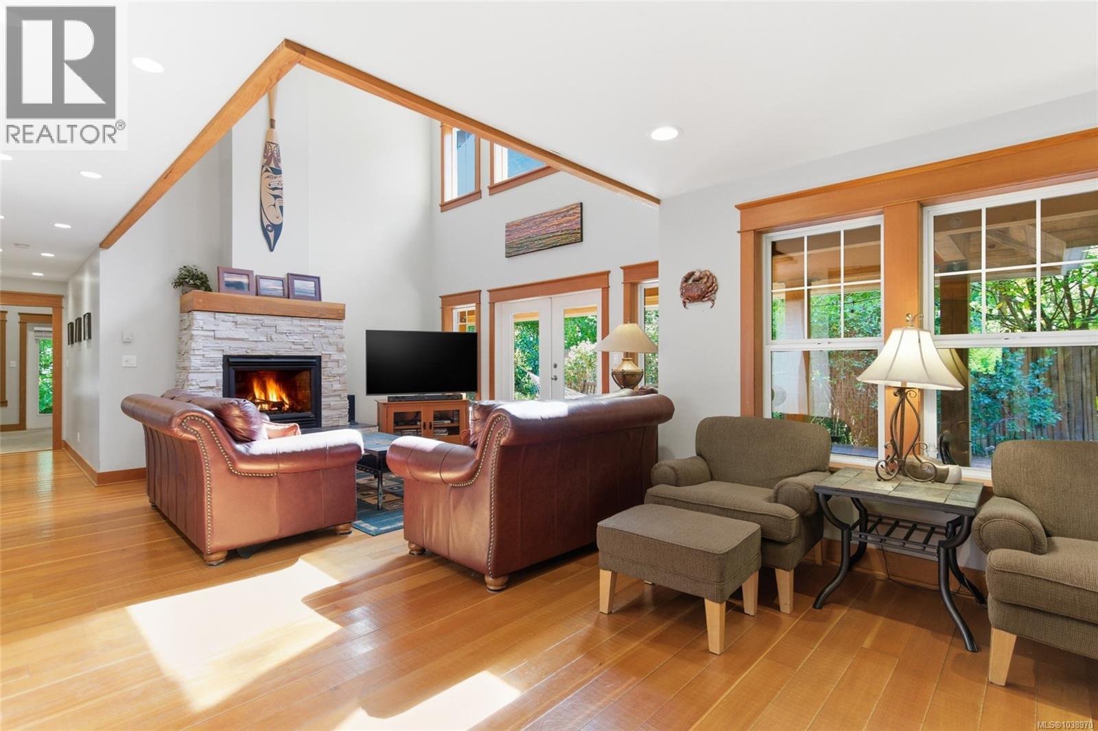 1177 Lynn Rd, Tofino